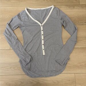 Lulu grey/white stripe Henley long sleeve top, size 8, EUC